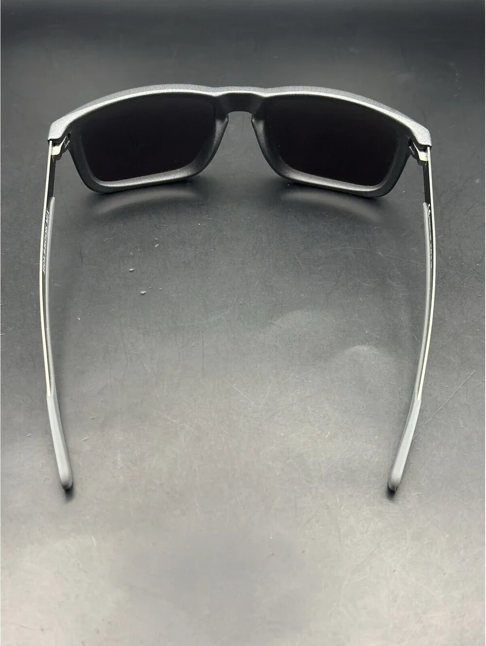 Oakley Holbrook Mix Metal Steel/Prizm Daily Polarized Lenses OO9384-1057